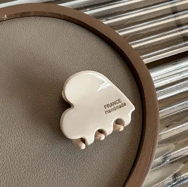 Elegant Heart-Shaped Hair Claw Clip