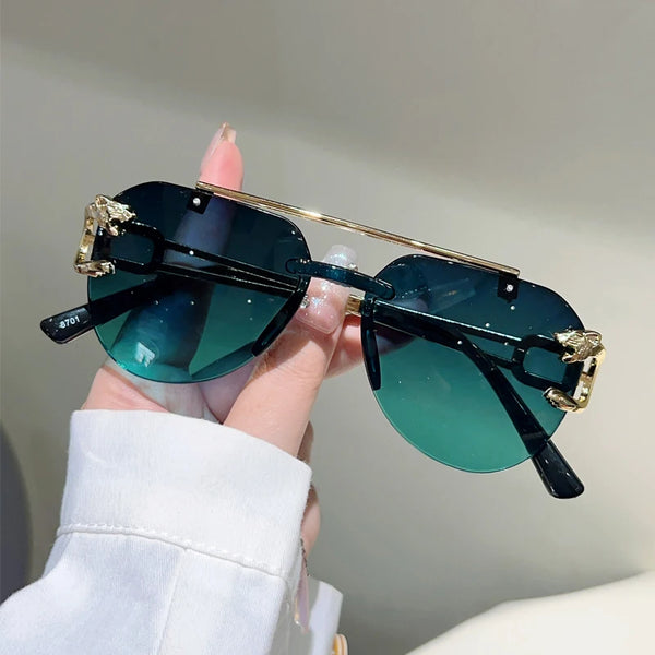 Stand Out in Style with KAMMPT Vintage Rimless Pilot Sunglasses!